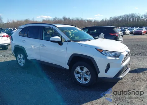 2019 Toyota Rav4 Xle z USA, uszkodzony, nr VIN JTMP1RFV6KD041070